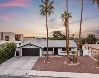 3992 Chinchilla Avenue - Photo Thumbnail 48