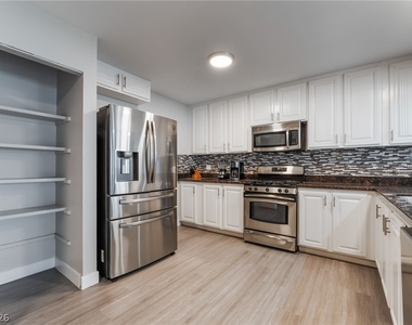 3992 Chinchilla Avenue - Photo Thumbnail 10