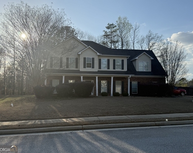 2104 Ginger Estates Drive Ne - Photo Thumbnail 2