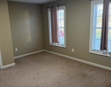 2104 Ginger Estates Drive Ne - Photo Thumbnail 21