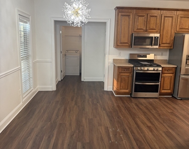 2104 Ginger Estates Drive Ne - Photo Thumbnail 13