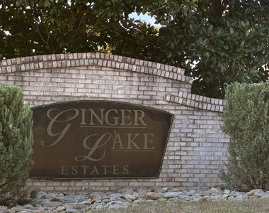 2104 Ginger Estates Drive Ne - Photo Thumbnail 5