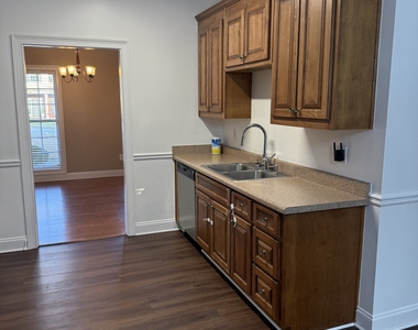 2104 Ginger Estates Drive Ne - Photo Thumbnail 15
