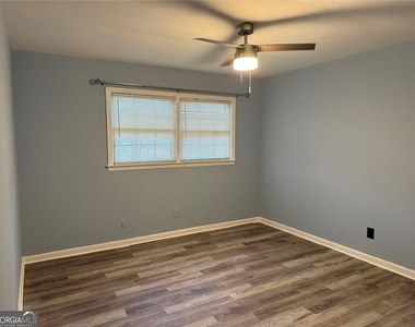 4500 Shannon Boulevard - Photo Thumbnail 15