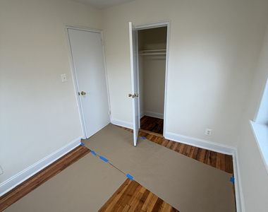 20-15 24th Street - Photo Thumbnail 5