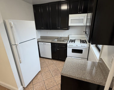 20-15 24th Street - Photo Thumbnail 1
