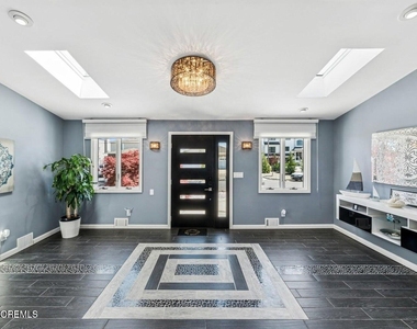 385 Aldo Drive - Photo Thumbnail 6