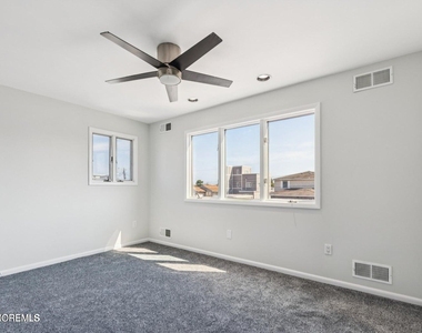 385 Aldo Drive - Photo Thumbnail 39