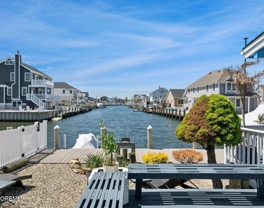 385 Aldo Drive - Photo Thumbnail 47