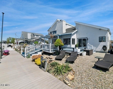 385 Aldo Drive - Photo Thumbnail 50