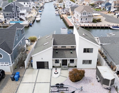 385 Aldo Drive - Photo Thumbnail 57