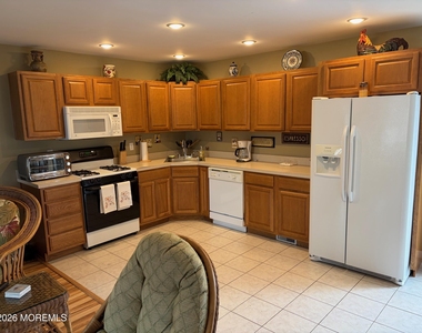 1615 Boulevard - Photo Thumbnail 3