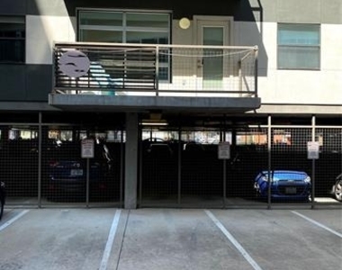 1111 S Akard Street - Photo Thumbnail 7