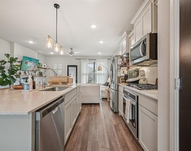 1633 Havenrock Drive - Photo Thumbnail 9