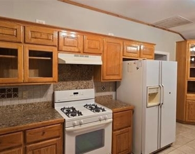 2267 County Road 3025 - Photo Thumbnail 9