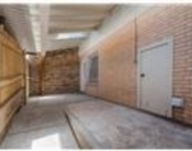 520 Pecan Acres Court - Photo Thumbnail 17