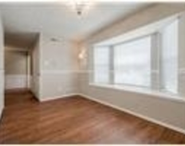 520 Pecan Acres Court - Photo Thumbnail 7
