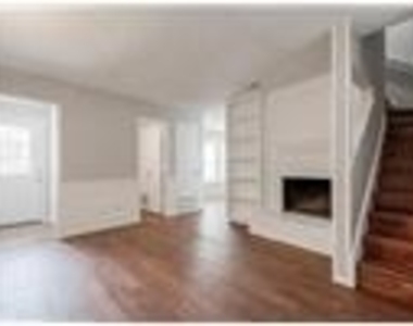520 Pecan Acres Court - Photo Thumbnail 2
