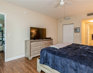 625 Casa Loma Boulevard - Photo Thumbnail 6