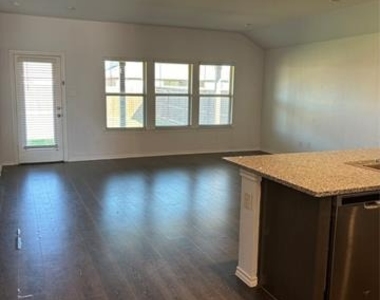 1001 Euston Street - Photo Thumbnail 1