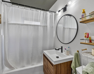2601 Ne 8th Court - Photo Thumbnail 12