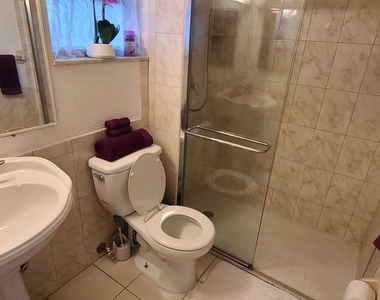 3374 Nw 64th Street - Photo Thumbnail 8