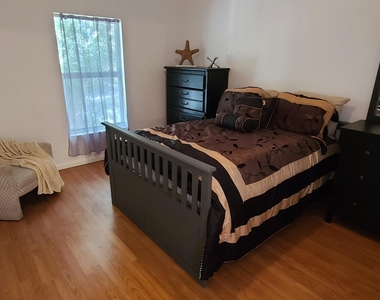 3374 Nw 64th Street - Photo Thumbnail 4