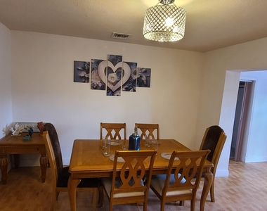 3374 Nw 64th Street - Photo Thumbnail 12
