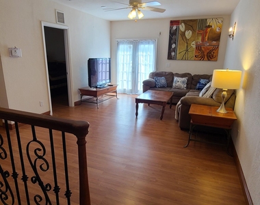 3374 Nw 64th Street - Photo Thumbnail 20