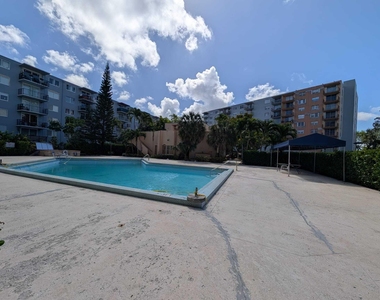 1470 Ne 125th Terrace - Photo Thumbnail 12