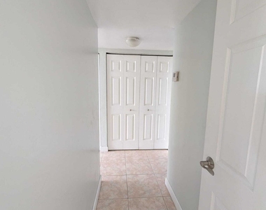 1470 Ne 125th Terrace - Photo Thumbnail 9