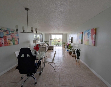 1470 Ne 125th Terrace - Photo Thumbnail 4