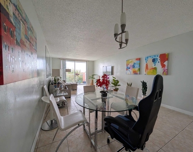 1470 Ne 125th Terrace - Photo Thumbnail 5