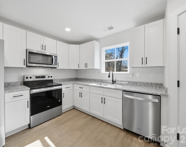 403 15th Avenue Sw - Photo Thumbnail 7
