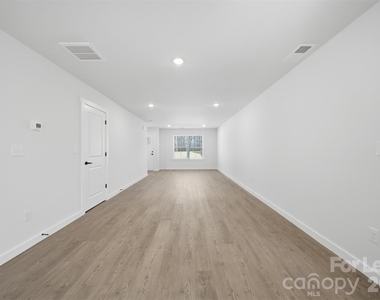 403 15th Avenue Sw - Photo Thumbnail 9
