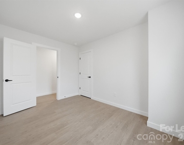 403 15th Avenue Sw - Photo Thumbnail 17