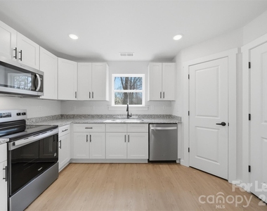 403 15th Avenue Sw - Photo Thumbnail 10
