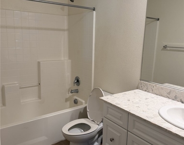 8603 Founders Grove - Photo Thumbnail 5