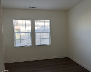 8603 Founders Grove - Photo Thumbnail 3