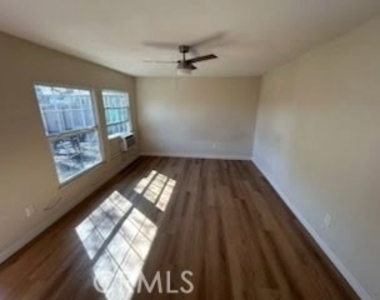 127 Madoline - Photo Thumbnail 2