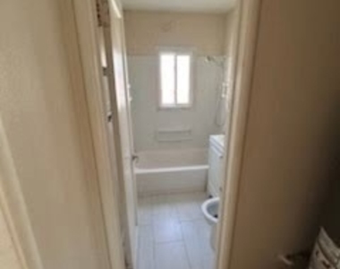127 Madoline - Photo Thumbnail 5
