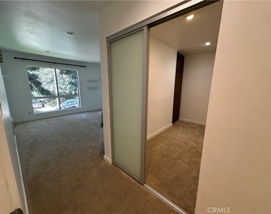 1222 N Olive - Photo Thumbnail 3