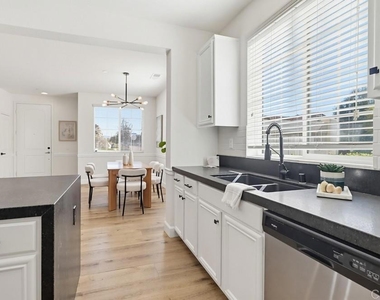 1720 Santa Ivy Ave - Photo Thumbnail 16