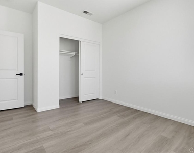 1720 Santa Ivy Ave - Photo Thumbnail 21