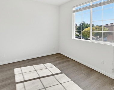 1720 Santa Ivy Ave - Photo Thumbnail 36