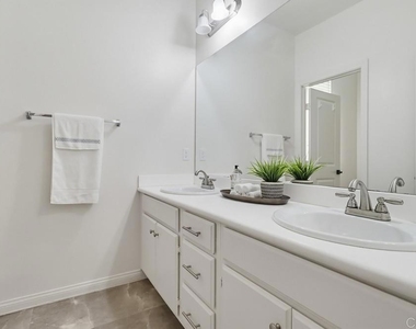 1720 Santa Ivy Ave - Photo Thumbnail 22