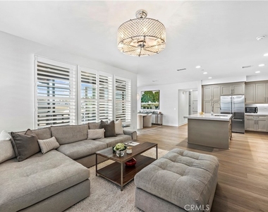 1309 Doheny Way - Photo Thumbnail 15