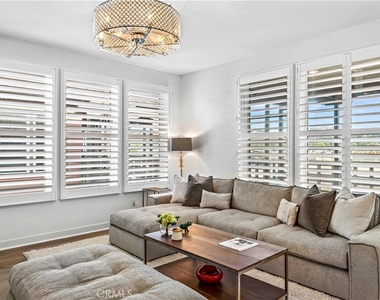 1309 Doheny Way - Photo Thumbnail 14
