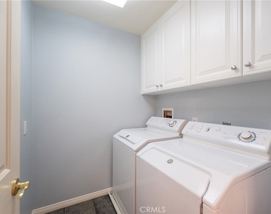 6267 Pacific Pointe Drive - Photo Thumbnail 35