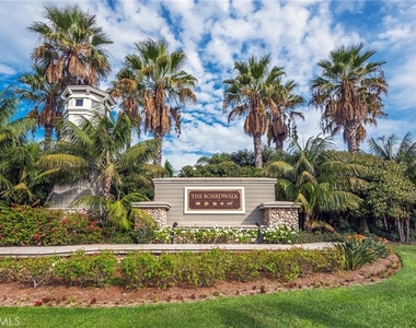 6267 Pacific Pointe Drive - Photo Thumbnail 47